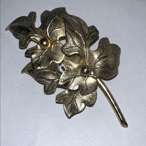 Vintage Gold Leaf Brooch